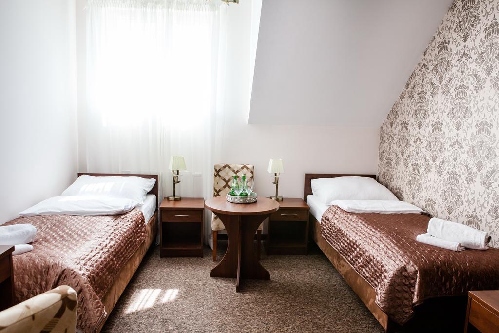 Zajazd Zloty Klucz Zemborzyce Tereszynskie Bagian luar foto